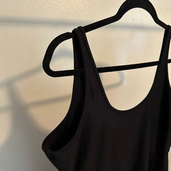 Old Navy Black Petite Body Suit - Picture 3 of 6